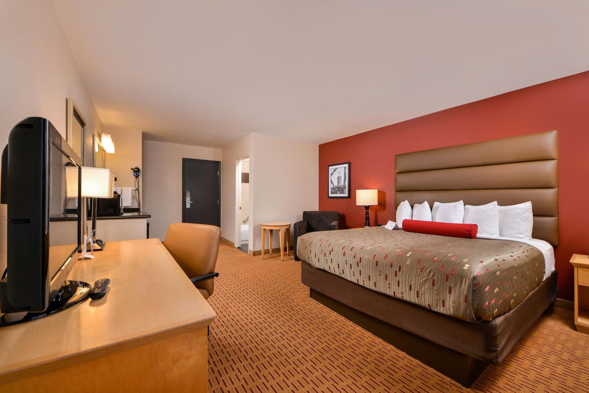 Clackamas Inn And Suites Zewnętrze zdjęcie