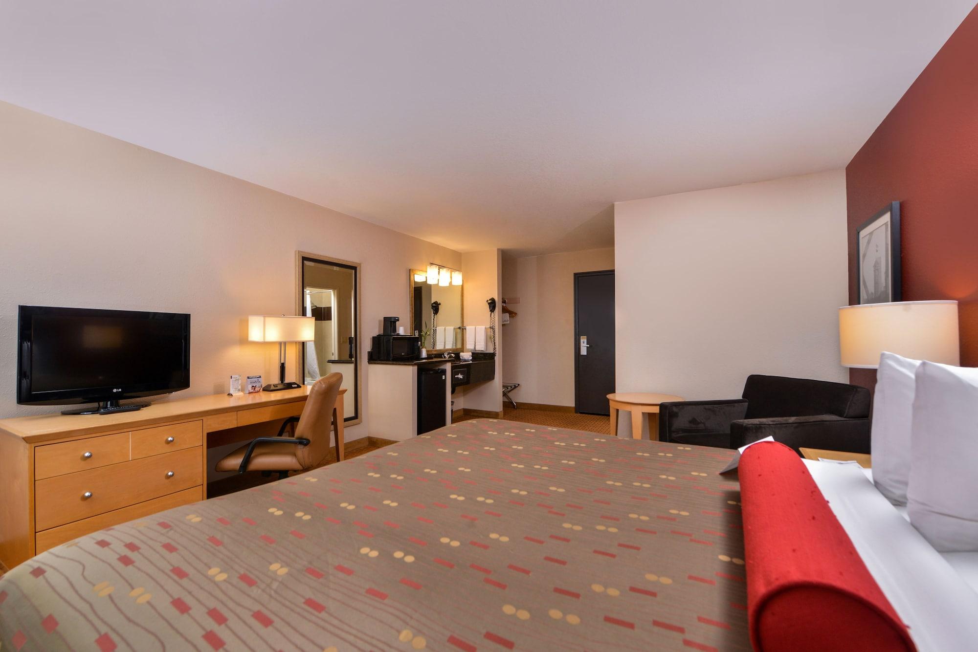 Clackamas Inn And Suites Zewnętrze zdjęcie